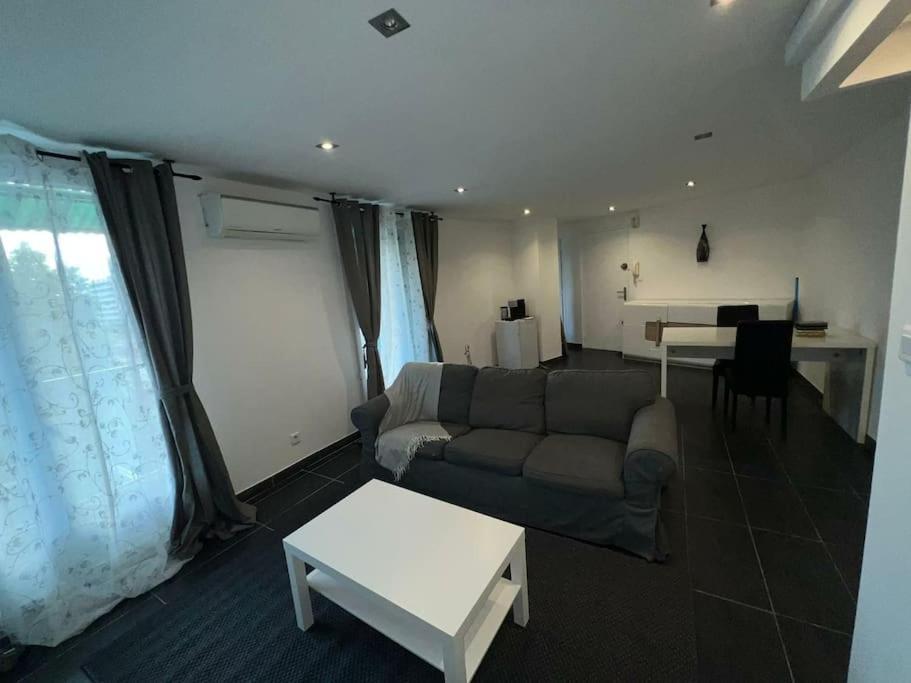 Grand Appartement Climatise Et Fonctionnel Marseille Kültér fotó